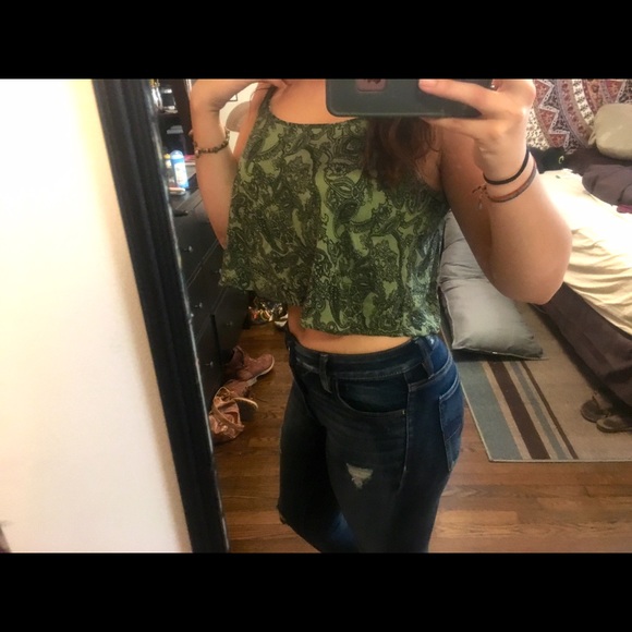 Forever 21 Olive green paisley print crop top