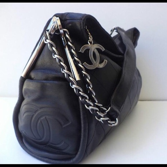 Chanel shoulder bag - Picture 2 of 4