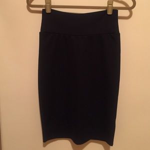 Lularoe solid black Cassie skirt XS--HTF unicorn