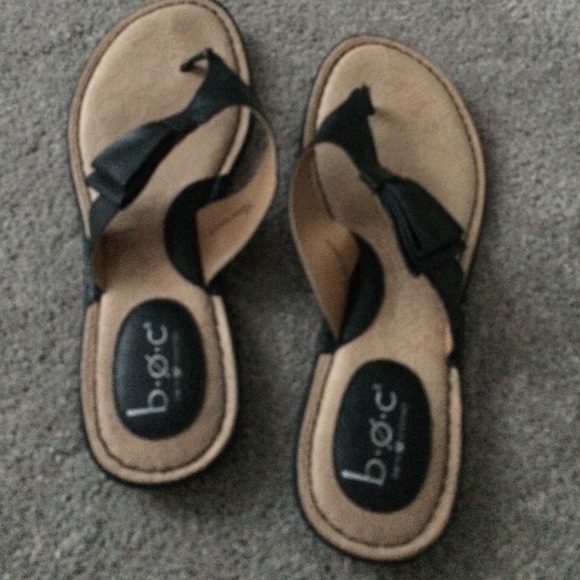 boc Shoes - B.O.C size 9 bow sandals