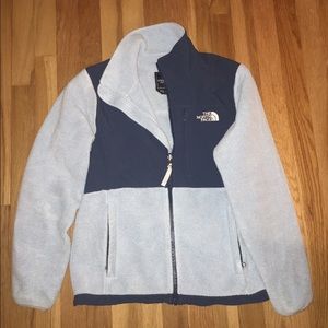 Baby blue and navy small north face denali fleece