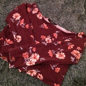 Burgundy long sleeve crop top