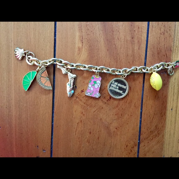 LILLY PULITZER CHARM BRACELET NWOT