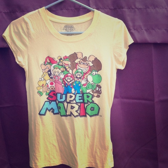 Super Mario tee