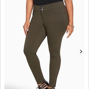 Torrid All Nighter Jegging's 18.