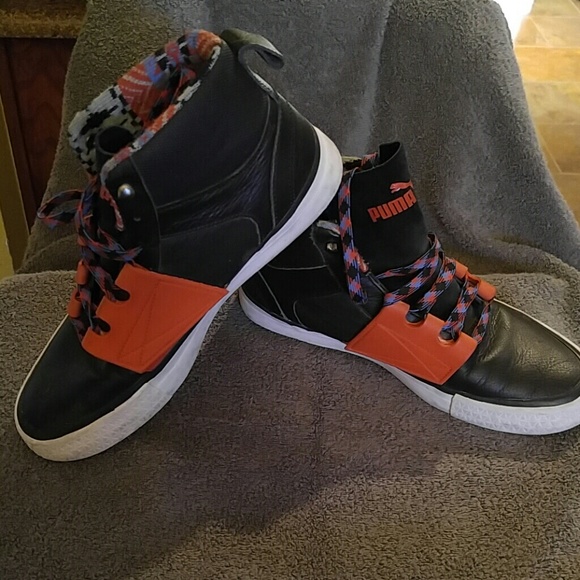 All Leather Puma High Tops EUC size 10