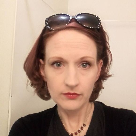 Meet your Posher, Pamela
