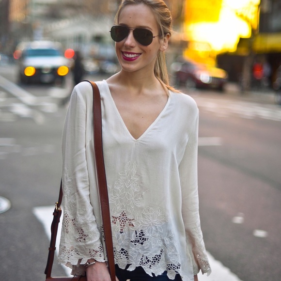 Nordstrom Tops - SALE 🎁Astr Floral Bell Sleeve Top