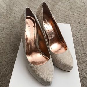 BCBGeneration Pumps BG-Parade