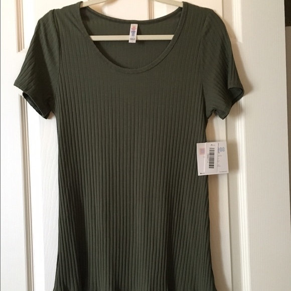 LuLaRoe Classic T sz Large