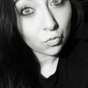 Meet your Posher, Caitlin