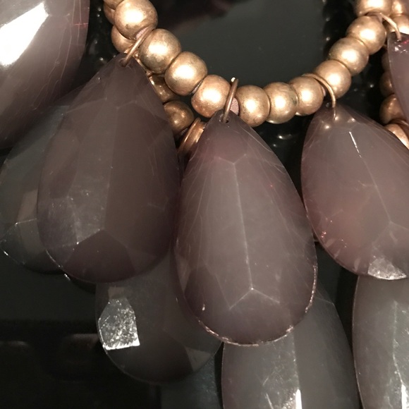 Chunky gray and gold necklace - Picture 3 of 4