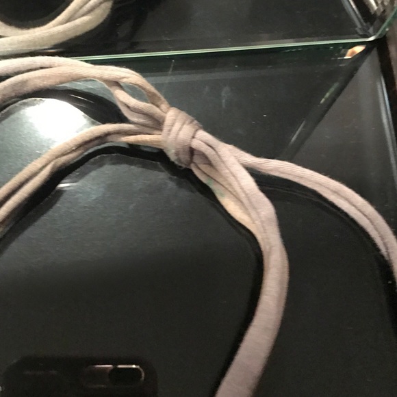 Chunky gray and gold necklace - Picture 4 of 4