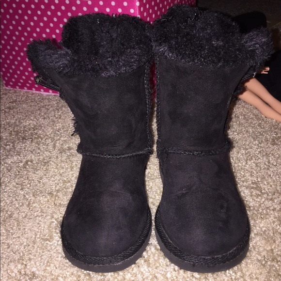 Little black "ugg" boots. Size 8 toddler
