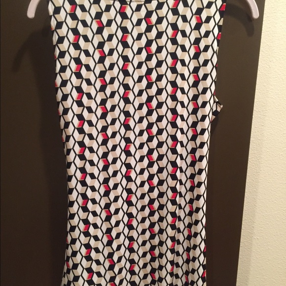 Geometric tank - Picture 3 of 3