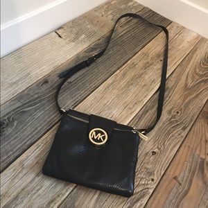 Michael Kors Fulton Large Crossbody