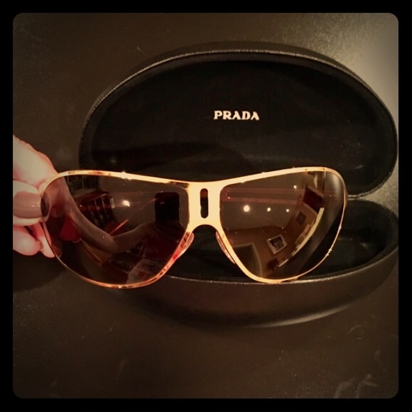 Prada aviators.....AUTHENTIC PRADA!!!