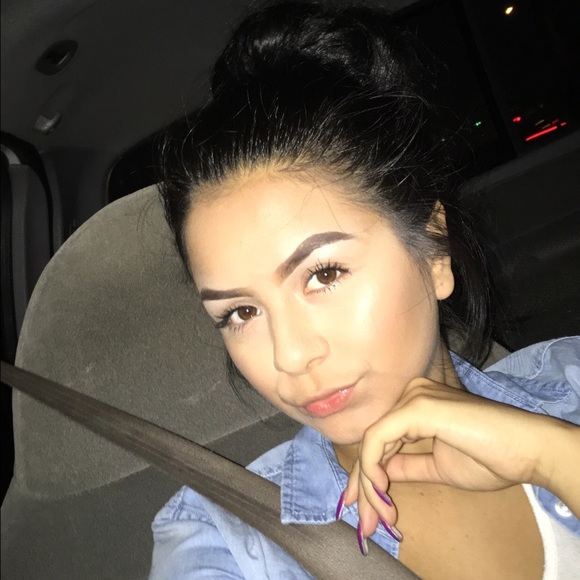 Meet your Posher, Emely