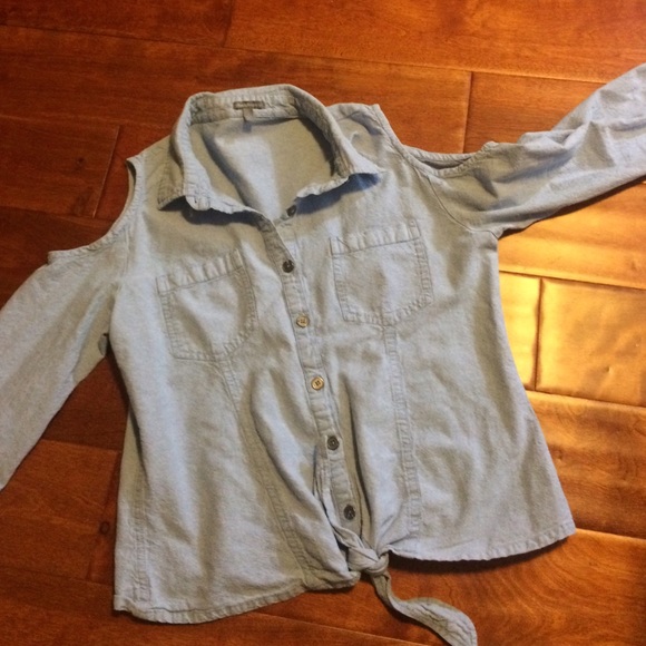Off the shoulder denim button up blouse - Picture 1 of 3