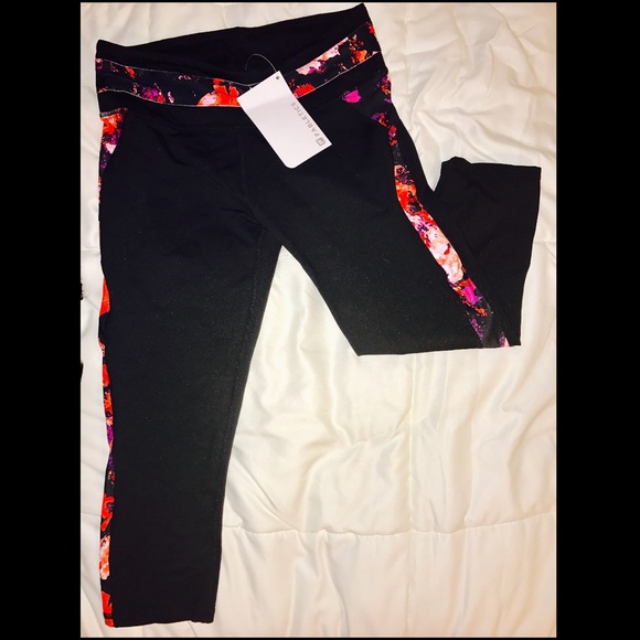 Yoga Capri- size Small. NWT, never worn!