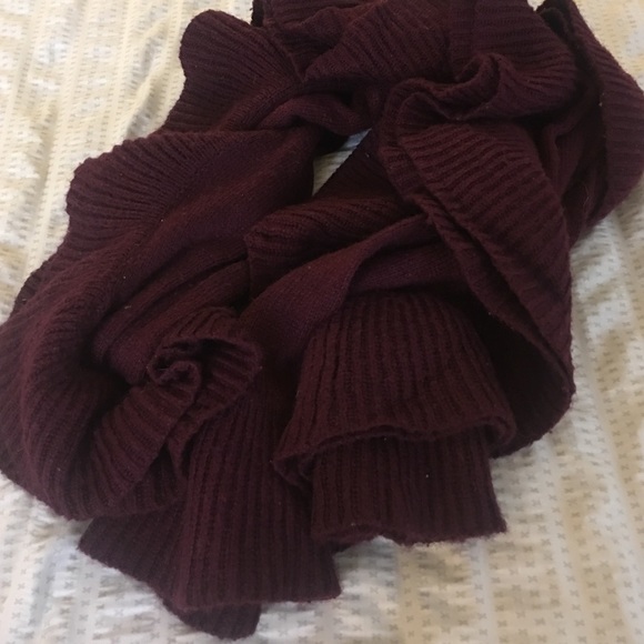 H&M purple scarf.