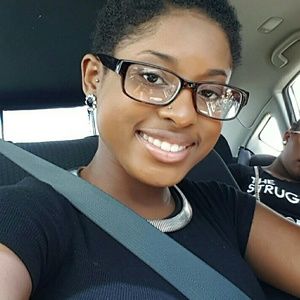 Meet your Posher, Victoria