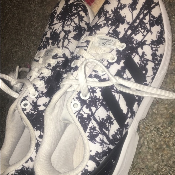 Adidas - Picture 2 of 4