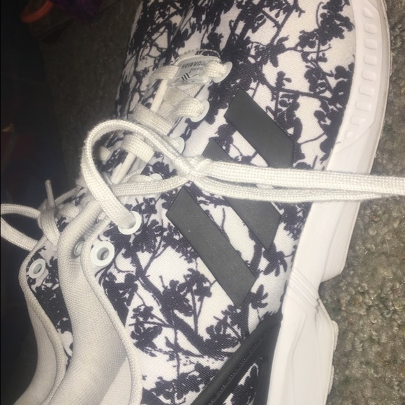 Adidas - Picture 3 of 4