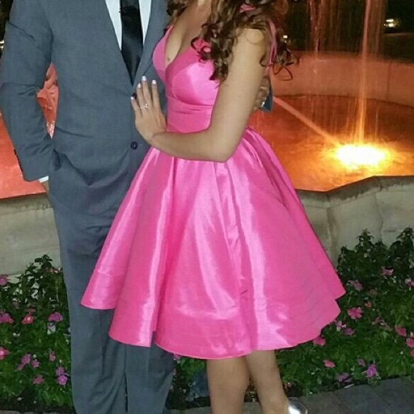 Pink tea cup dress. - Picture 3 of 5