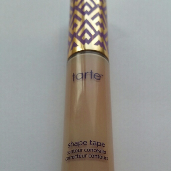 Tarte shape tape concealer in light
