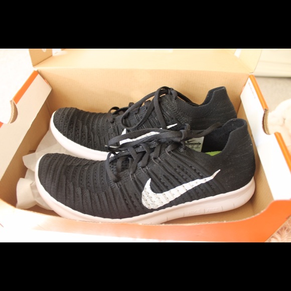 Nike Free Flyknit Running Shoes