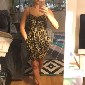 Leopard dress zip front w pockets sz small (0)