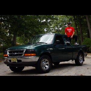 Meet your Posher, Elvis