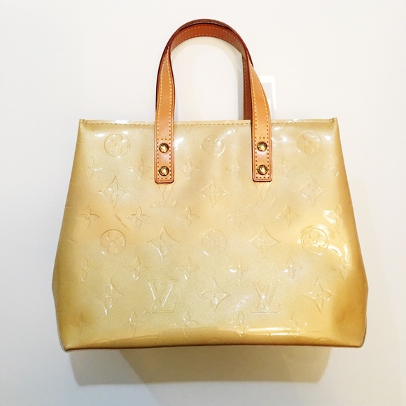 Louis Vuitton Handbags - Auth Louis Vuitton Reade PM Beige