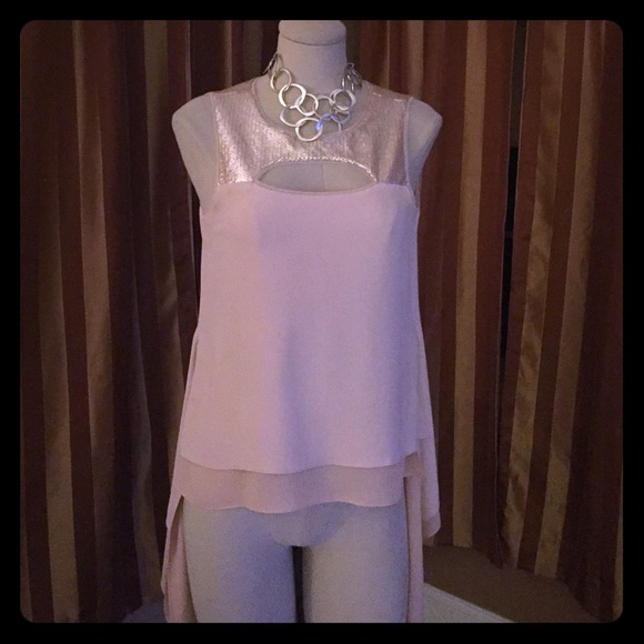 BCBGMaxAzria Tops - SEXY pink BCBGMAXAZRIA top