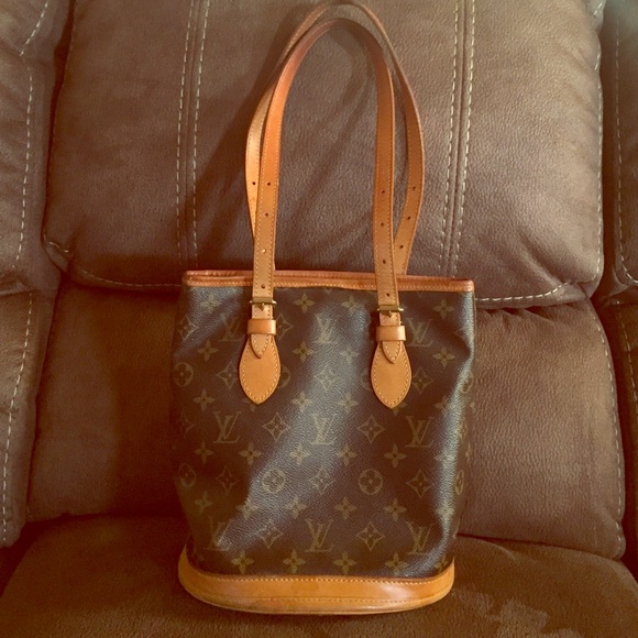 Authentic Louis Vuitton PM Bucket Purse