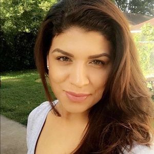 Meet your Posher, Linda