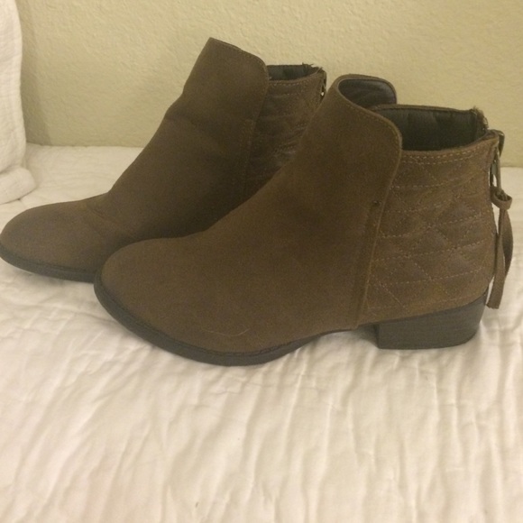 Stylish brown booties