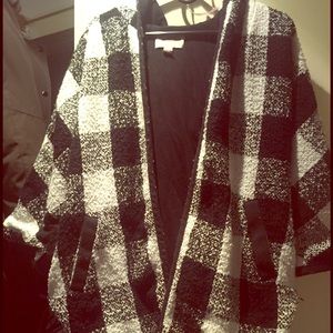 Winter vest black white warm