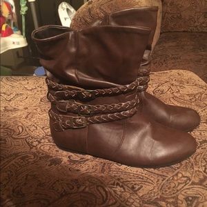 Brown boots💋 size 7/8