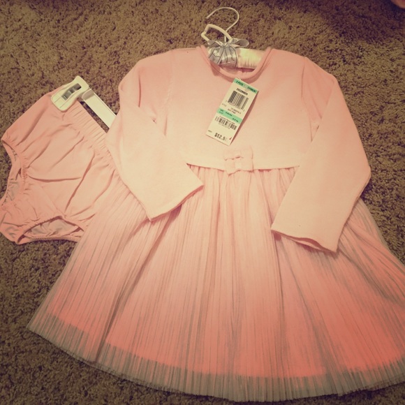 NWT! 18 mos girl dress and bloomers!