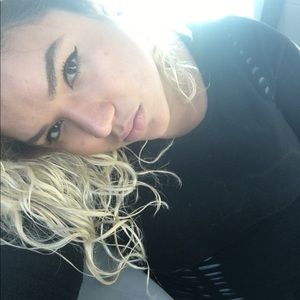 Meet your Posher, Krystal