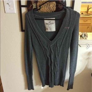 Hollister Vneck Gray Sweater