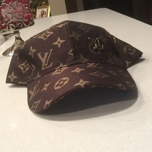 Louis Vuitton hat