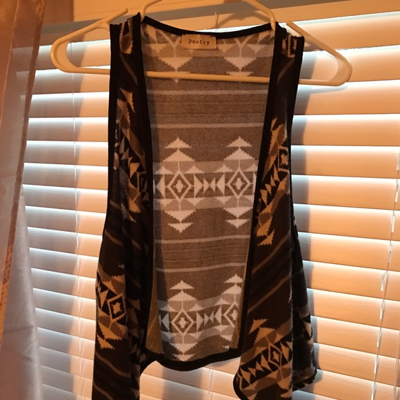 Size small shrug in cream, great, and black.