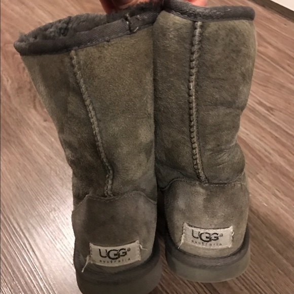 Uggs - short gray