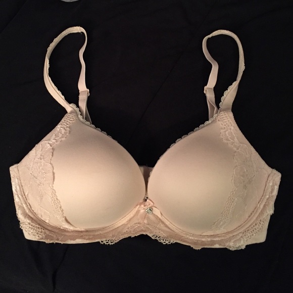 Body by Victoria No-Wire Nude Bra