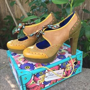 Poetic licence heels