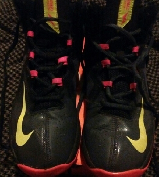 Nike Shoes - Nike Air Max Stutter Step2 (youth 4.5)