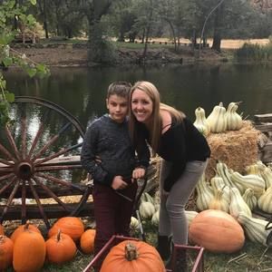 Meet your Posher, Jacqlyn